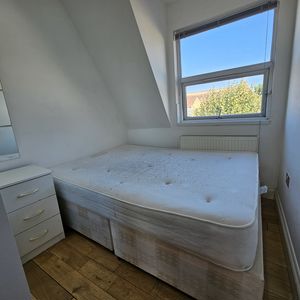 BEDROOM TWO- click for photo gallery